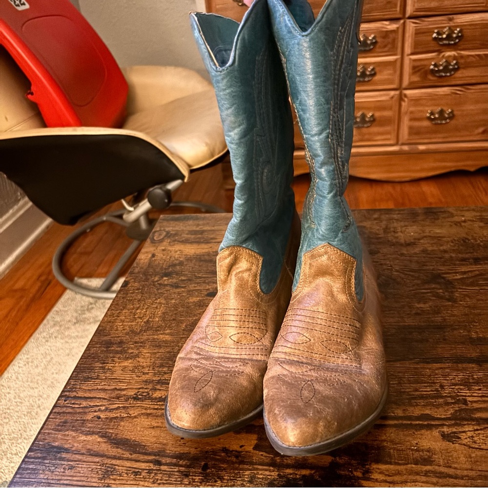 Vegan Leather Coconuts by Matisse Turquoise & Brown Western Boots- Size 7.5 (US) - Picture 3 of 9